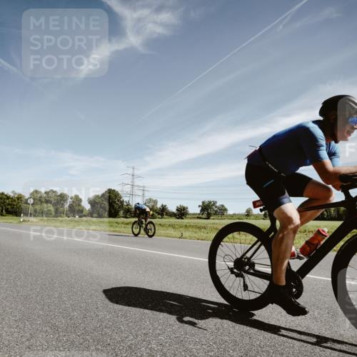 07.09.2025 - 19. Norderstedt Triathlon Michael Burmester http://msf.ph/oto/8854520 07.09.2025 11:58:59 Radfahren 303 meine-sportfotos.de