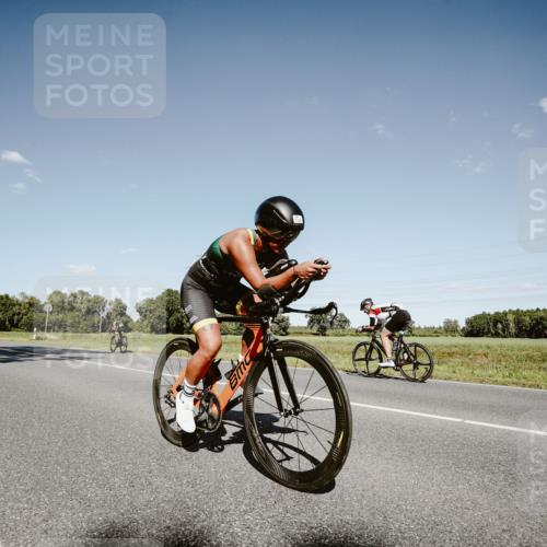 07.09.2025 - 19. Norderstedt Triathlon Michael Burmester http://msf.ph/oto/8854542 07.09.2025 14:59:29 Radfahren 469, 475, 1500 meine-sportfotos.de