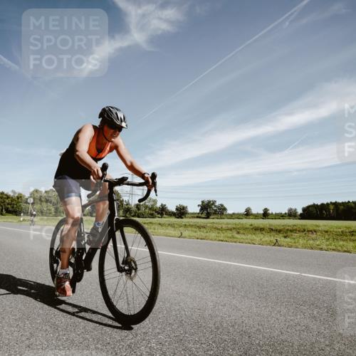 07.09.2025 - 19. Norderstedt Triathlon Michael Burmester http://msf.ph/oto/8854551 07.09.2025 11:59:13 Radfahren 279, 1305, 1379 meine-sportfotos.de