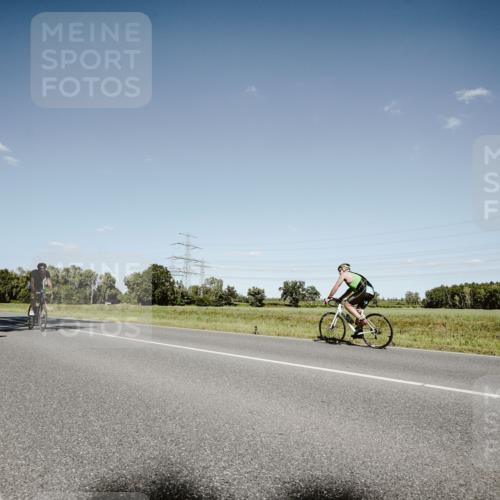 07.09.2025 - 19. Norderstedt Triathlon Michael Burmester http://msf.ph/oto/8854563 07.09.2025 15:00:04 Radfahren 446, 1478 meine-sportfotos.de