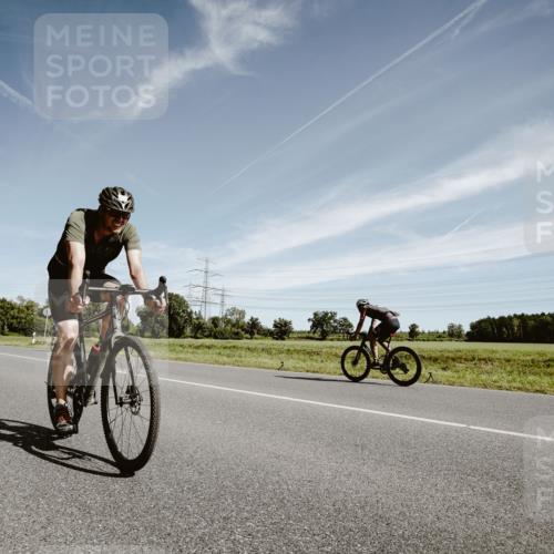 07.09.2025 - 19. Norderstedt Triathlon Michael Burmester http://msf.ph/oto/8854568 07.09.2025 11:59:26 Radfahren 1350 meine-sportfotos.de
