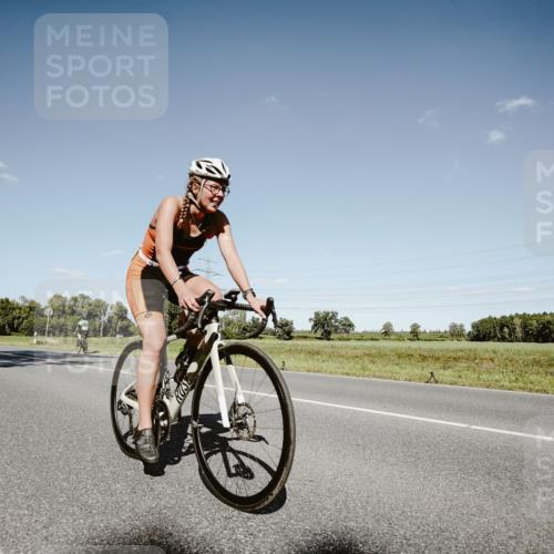 07.09.2025 - 19. Norderstedt Triathlon Michael Burmester http://msf.ph/oto/8854577 07.09.2025 15:00:11 Radfahren 382, 457 meine-sportfotos.de