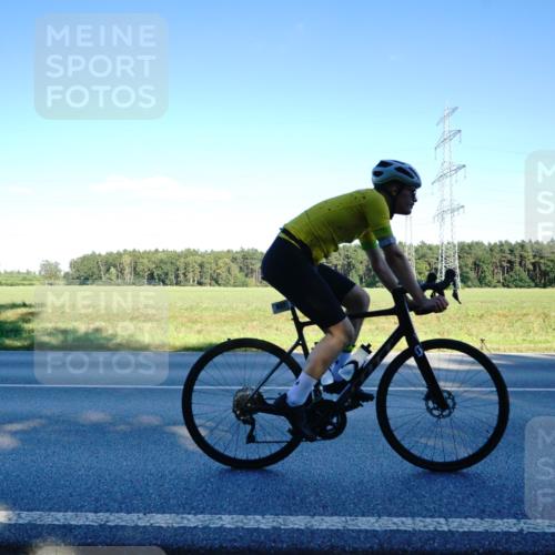 07.09.2025 - 19. Norderstedt Triathlon Michael Burmester http://msf.ph/oto/8854586 07.09.2025 16:19:20 Radfahren 871, 937, 1446, 1551 meine-sportfotos.de