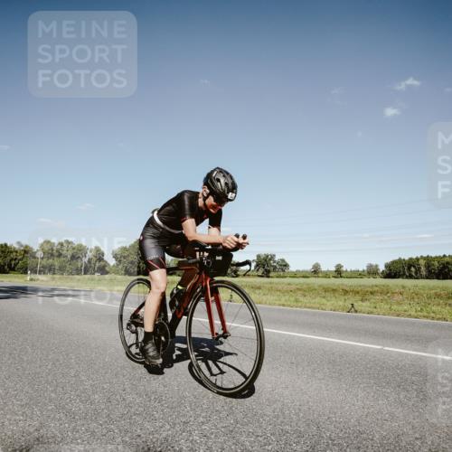 07.09.2025 - 19. Norderstedt Triathlon Michael Burmester http://msf.ph/oto/8854598 07.09.2025 15:00:30 Radfahren 447, 1507 meine-sportfotos.de