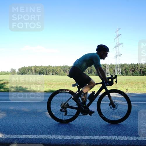 07.09.2025 - 19. Norderstedt Triathlon Michael Burmester http://msf.ph/oto/8854606 07.09.2025 16:19:50 Radfahren 945, 1417 meine-sportfotos.de