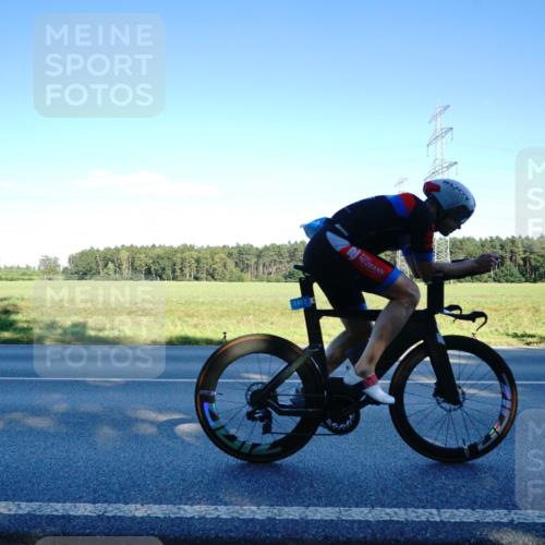 07.09.2025 - 19. Norderstedt Triathlon Michael Burmester http://msf.ph/oto/8854608 07.09.2025 16:19:53 Radfahren 945, 1417 meine-sportfotos.de
