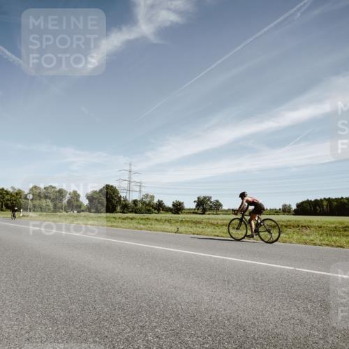 07.09.2025 - 19. Norderstedt Triathlon Michael Burmester http://msf.ph/oto/8854614 07.09.2025 11:59:46 Radfahren 1300 meine-sportfotos.de
