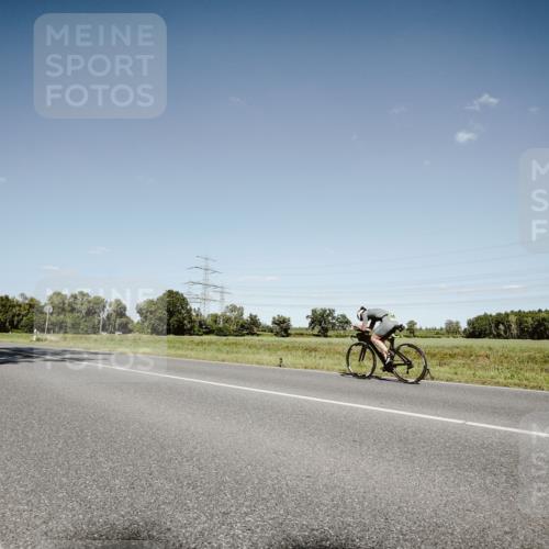 07.09.2025 - 19. Norderstedt Triathlon Michael Burmester http://msf.ph/oto/8854616 07.09.2025 15:00:41 Radfahren  meine-sportfotos.de