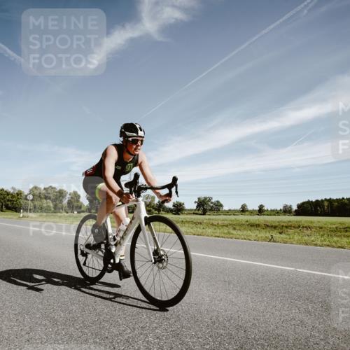 07.09.2025 - 19. Norderstedt Triathlon Michael Burmester http://msf.ph/oto/8854635 07.09.2025 11:59:57 Radfahren 237, 795, 1258 meine-sportfotos.de