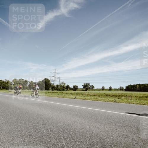 07.09.2025 - 19. Norderstedt Triathlon Michael Burmester http://msf.ph/oto/8854648 07.09.2025 12:00:00 Radfahren 758, 1258, 1351 meine-sportfotos.de