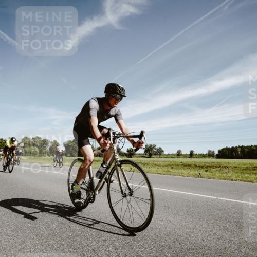 07.09.2025 - 19. Norderstedt Triathlon Michael Burmester http://msf.ph/oto/8854658 07.09.2025 12:00:03 Radfahren 155, 758, 1333, 1351 meine-sportfotos.de