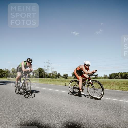 07.09.2025 - 19. Norderstedt Triathlon Michael Burmester http://msf.ph/oto/8854664 07.09.2025 15:01:35 Radfahren 417, 460 meine-sportfotos.de