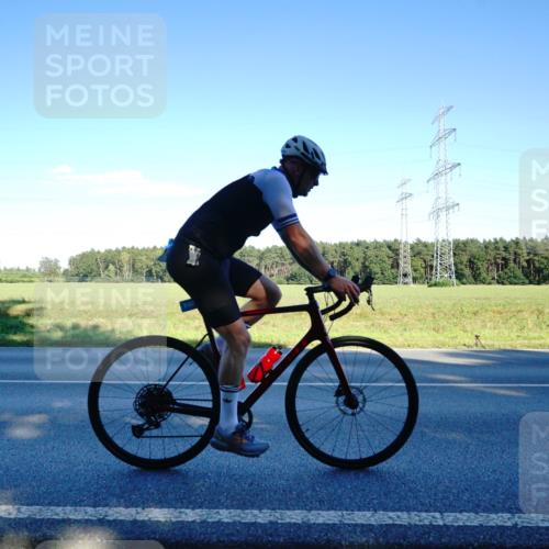 07.09.2025 - 19. Norderstedt Triathlon Michael Burmester http://msf.ph/oto/8854665 07.09.2025 16:21:15 Radfahren 1400 meine-sportfotos.de