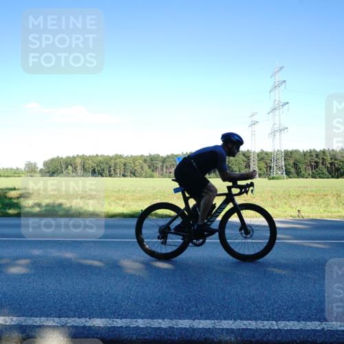 07.09.2025 - 19. Norderstedt Triathlon Michael Burmester http://msf.ph/oto/8854670 07.09.2025 16:21:35 Radfahren 926, 1472 meine-sportfotos.de