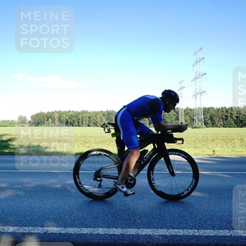 07.09.2025 - 19. Norderstedt Triathlon Michael Burmester http://msf.ph/oto/8854679 07.09.2025 16:21:52 Radfahren 1562 meine-sportfotos.de