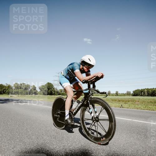 07.09.2025 - 19. Norderstedt Triathlon Michael Burmester http://msf.ph/oto/8854682 07.09.2025 15:01:56 Radfahren 441 meine-sportfotos.de