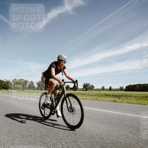 07.09.2025 - 19. Norderstedt Triathlon Michael Burmester http://msf.ph/oto/8854694 07.09.2025 12:00:29 Radfahren 1343, 1361 meine-sportfotos.de