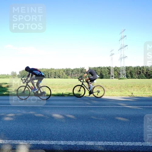 07.09.2025 - 19. Norderstedt Triathlon Michael Burmester http://msf.ph/oto/8854695 07.09.2025 16:22:15 Radfahren 915, 1057, 1420 meine-sportfotos.de