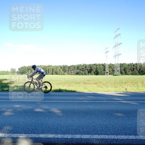 07.09.2025 - 19. Norderstedt Triathlon Michael Burmester http://msf.ph/oto/8854699 07.09.2025 16:22:17 Radfahren 915, 1057, 1443 meine-sportfotos.de