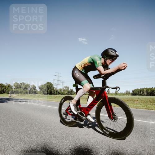 07.09.2025 - 19. Norderstedt Triathlon Michael Burmester http://msf.ph/oto/8854703 07.09.2025 15:02:15 Radfahren 465, 478, 1496, 1502 meine-sportfotos.de