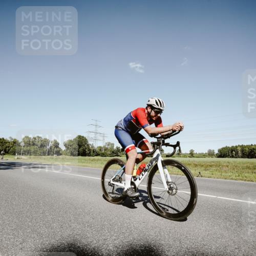 07.09.2025 - 19. Norderstedt Triathlon Michael Burmester http://msf.ph/oto/8854707 07.09.2025 15:02:16 Radfahren 465, 478, 1496, 1502 meine-sportfotos.de