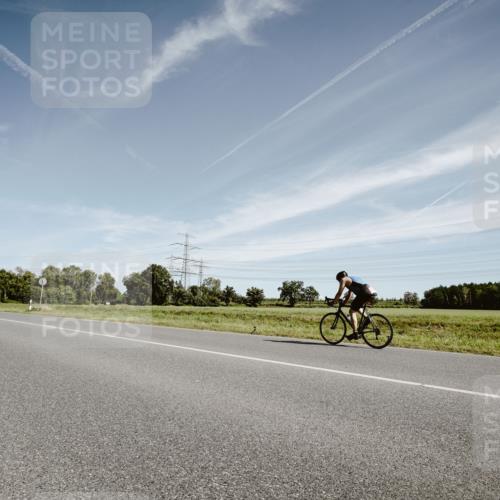 07.09.2025 - 19. Norderstedt Triathlon Michael Burmester http://msf.ph/oto/8854719 07.09.2025 12:00:39 Radfahren  meine-sportfotos.de