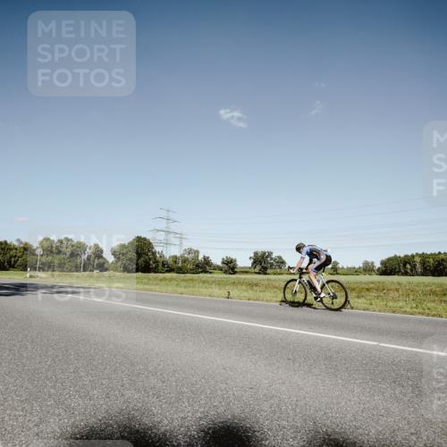 07.09.2025 - 19. Norderstedt Triathlon Michael Burmester http://msf.ph/oto/8854721 07.09.2025 15:02:24 Radfahren 476, 970 meine-sportfotos.de