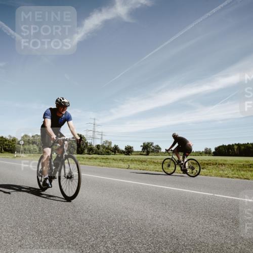 07.09.2025 - 19. Norderstedt Triathlon Michael Burmester http://msf.ph/oto/8854726 07.09.2025 12:00:46 Radfahren 1231 meine-sportfotos.de