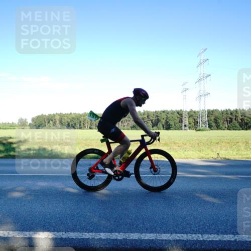 07.09.2025 - 19. Norderstedt Triathlon Michael Burmester http://msf.ph/oto/8854736 07.09.2025 16:23:08 Radfahren 1098, 1575, 1585 meine-sportfotos.de