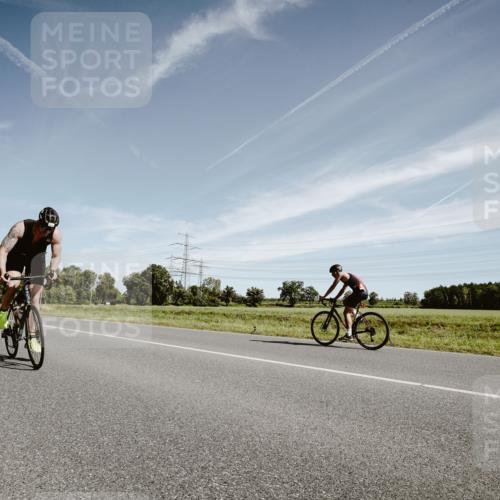 07.09.2025 - 19. Norderstedt Triathlon Michael Burmester http://msf.ph/oto/8854740 07.09.2025 12:00:57 Radfahren 822, 1225, 1327 meine-sportfotos.de