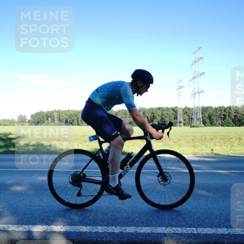 07.09.2025 - 19. Norderstedt Triathlon Michael Burmester http://msf.ph/oto/8854748 07.09.2025 16:23:34 Radfahren 405 meine-sportfotos.de