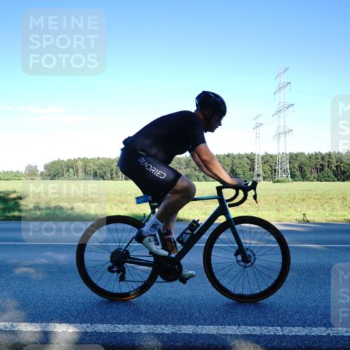 07.09.2025 - 19. Norderstedt Triathlon Michael Burmester http://msf.ph/oto/8854755 07.09.2025 16:23:51 Radfahren 381, 1419 meine-sportfotos.de