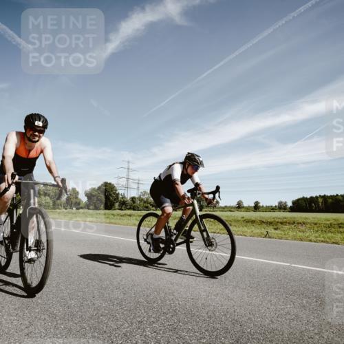 07.09.2025 - 19. Norderstedt Triathlon Michael Burmester http://msf.ph/oto/8854768 07.09.2025 12:01:06 Radfahren 162, 163, 756, 815, 850, 1372 meine-sportfotos.de