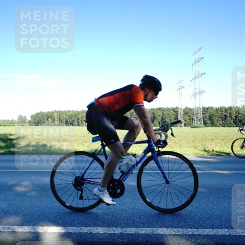 07.09.2025 - 19. Norderstedt Triathlon Michael Burmester http://msf.ph/oto/8854773 07.09.2025 16:24:14 Radfahren 412, 429, 925 meine-sportfotos.de
