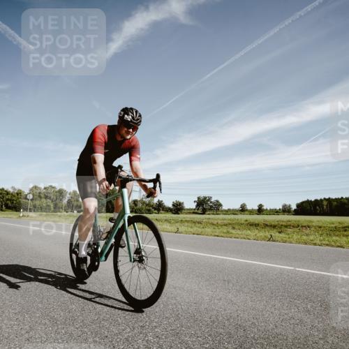 07.09.2025 - 19. Norderstedt Triathlon Michael Burmester http://msf.ph/oto/8854782 07.09.2025 12:01:10 Radfahren 163, 280, 756, 1372 meine-sportfotos.de