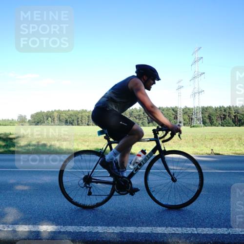 07.09.2025 - 19. Norderstedt Triathlon Michael Burmester http://msf.ph/oto/8854792 07.09.2025 16:24:33 Radfahren 1544 meine-sportfotos.de