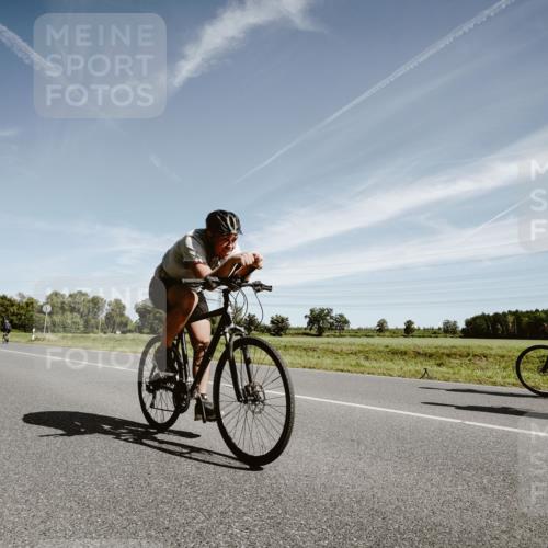 07.09.2025 - 19. Norderstedt Triathlon Michael Burmester http://msf.ph/oto/8854825 07.09.2025 12:01:30 Radfahren 190, 801 meine-sportfotos.de