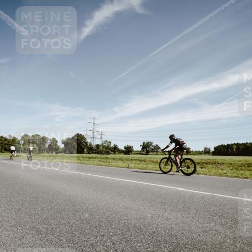 07.09.2025 - 19. Norderstedt Triathlon Michael Burmester http://msf.ph/oto/8854835 07.09.2025 12:01:33 Radfahren 801 meine-sportfotos.de