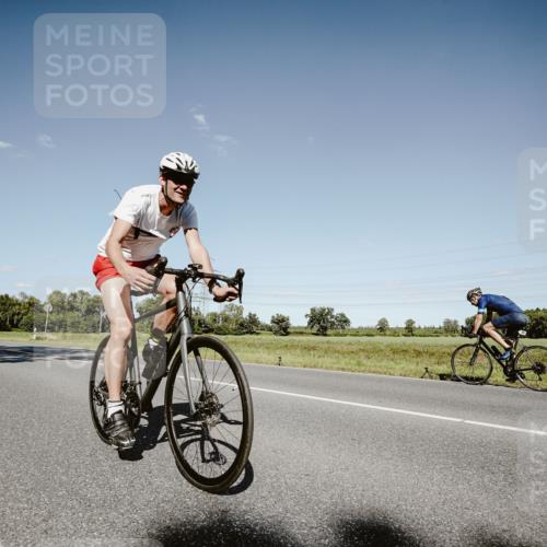07.09.2025 - 19. Norderstedt Triathlon Michael Burmester http://msf.ph/oto/8854837 07.09.2025 15:04:06 Radfahren 462, 1431 meine-sportfotos.de