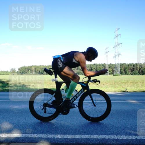 07.09.2025 - 19. Norderstedt Triathlon Michael Burmester http://msf.ph/oto/8854841 07.09.2025 16:26:06 Radfahren 910 meine-sportfotos.de