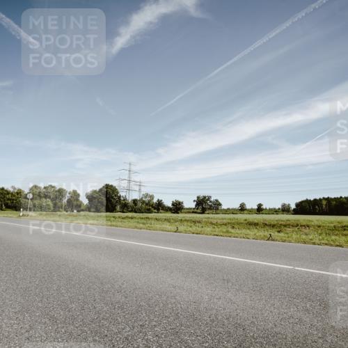 07.09.2025 - 19. Norderstedt Triathlon Michael Burmester http://msf.ph/oto/8854842 07.09.2025 12:01:37 Radfahren 695 meine-sportfotos.de