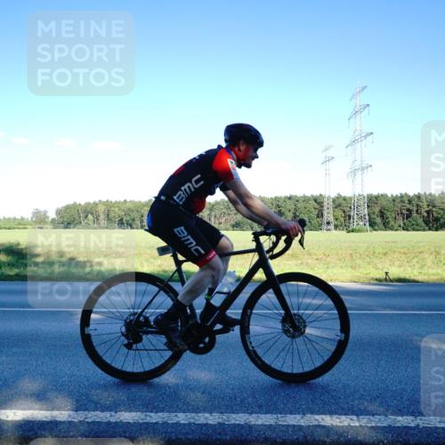 07.09.2025 - 19. Norderstedt Triathlon Michael Burmester http://msf.ph/oto/8854860 07.09.2025 16:27:11 Radfahren 380, 934, 1106 meine-sportfotos.de
