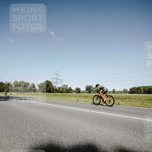 07.09.2025 - 19. Norderstedt Triathlon Michael Burmester http://msf.ph/oto/8854864 07.09.2025 15:04:21 Radfahren 399, 467 meine-sportfotos.de