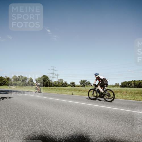 07.09.2025 - 19. Norderstedt Triathlon Michael Burmester http://msf.ph/oto/8854868 07.09.2025 15:04:22 Radfahren 399, 888 meine-sportfotos.de