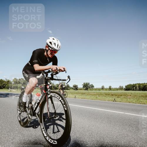 07.09.2025 - 19. Norderstedt Triathlon Michael Burmester http://msf.ph/oto/8854872 07.09.2025 15:04:22 Radfahren 399, 888 meine-sportfotos.de