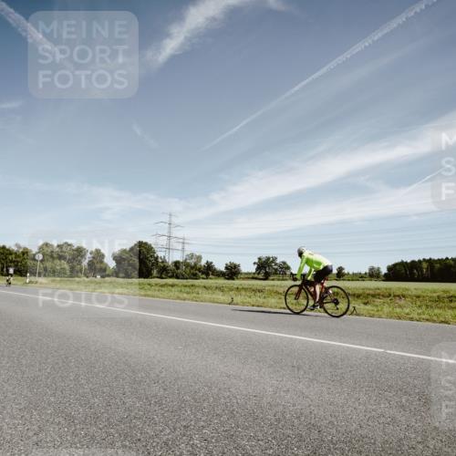 07.09.2025 - 19. Norderstedt Triathlon Michael Burmester http://msf.ph/oto/8854887 07.09.2025 12:02:11 Radfahren  meine-sportfotos.de