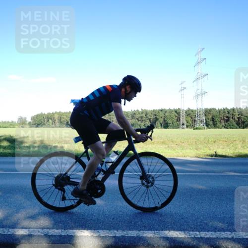 07.09.2025 - 19. Norderstedt Triathlon Michael Burmester http://msf.ph/oto/8854890 07.09.2025 16:29:01 Radfahren 1444 meine-sportfotos.de