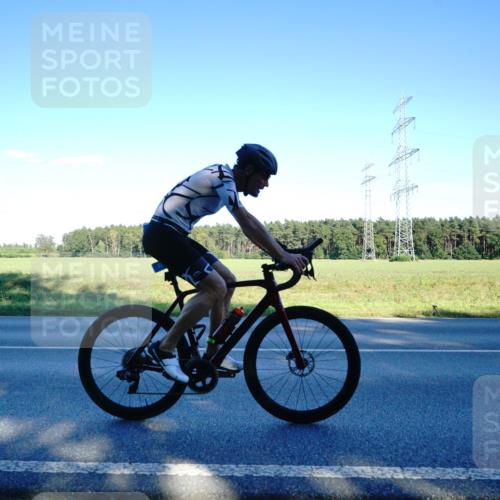 07.09.2025 - 19. Norderstedt Triathlon Michael Burmester http://msf.ph/oto/8854895 07.09.2025 16:29:30 Radfahren 376, 1464 meine-sportfotos.de
