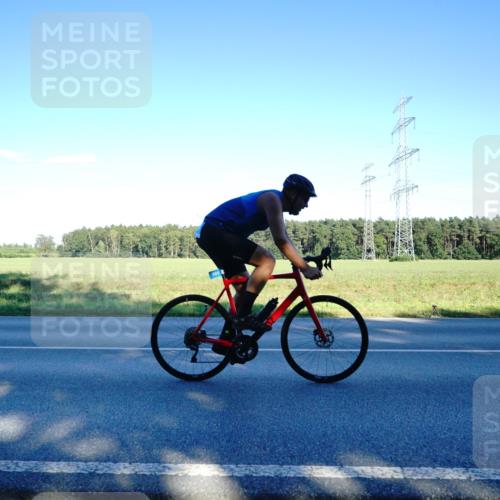 07.09.2025 - 19. Norderstedt Triathlon Michael Burmester http://msf.ph/oto/8854901 07.09.2025 16:29:56 Radfahren 864, 924, 1448 meine-sportfotos.de