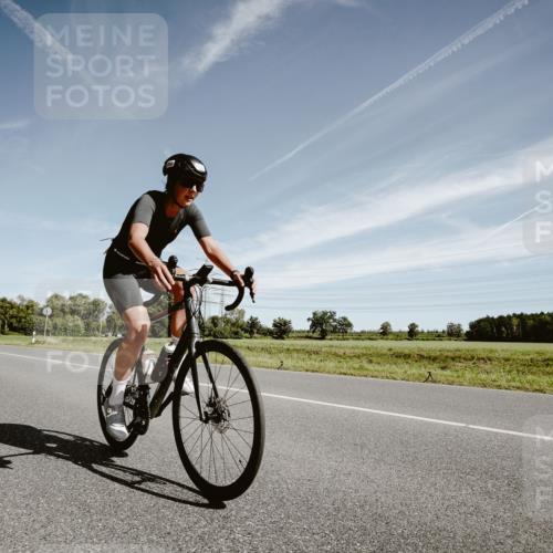 07.09.2025 - 19. Norderstedt Triathlon Michael Burmester http://msf.ph/oto/8854906 07.09.2025 12:02:24 Radfahren 251, 258, 1364 meine-sportfotos.de
